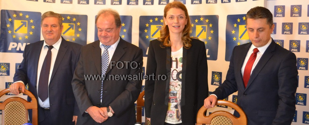 Femeile din PNL Neamț, susținute să candideze la locale de Alina Gorghiu și Vasile Blaga