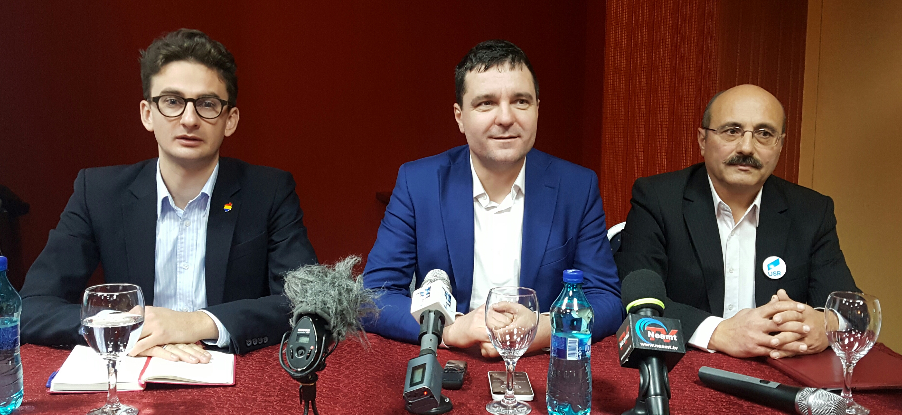 USR își lansează candidatul la Primăria municipiului Roman în prezența președintelui Nicușor Dan