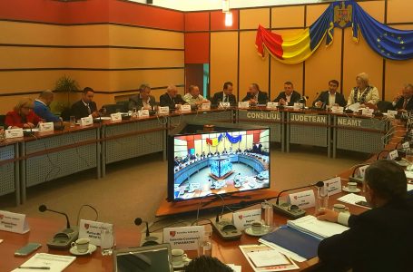 Ședință tensionată de final de an la Consiliul Județean Neamț! Contre între președintele Ionel Arsene și liberali pe un proiect european!