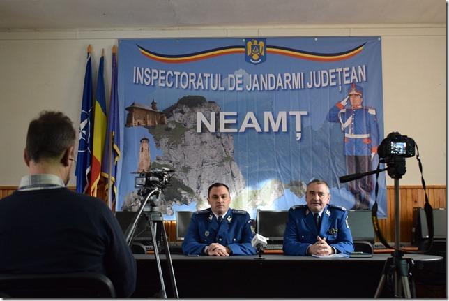 Jandarmii nemțeni promit sărbători de iarnă în siguranță