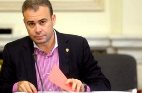 Darius Vâlcov a demisionat din Guvern! Pe cine trage după el din Neamț?