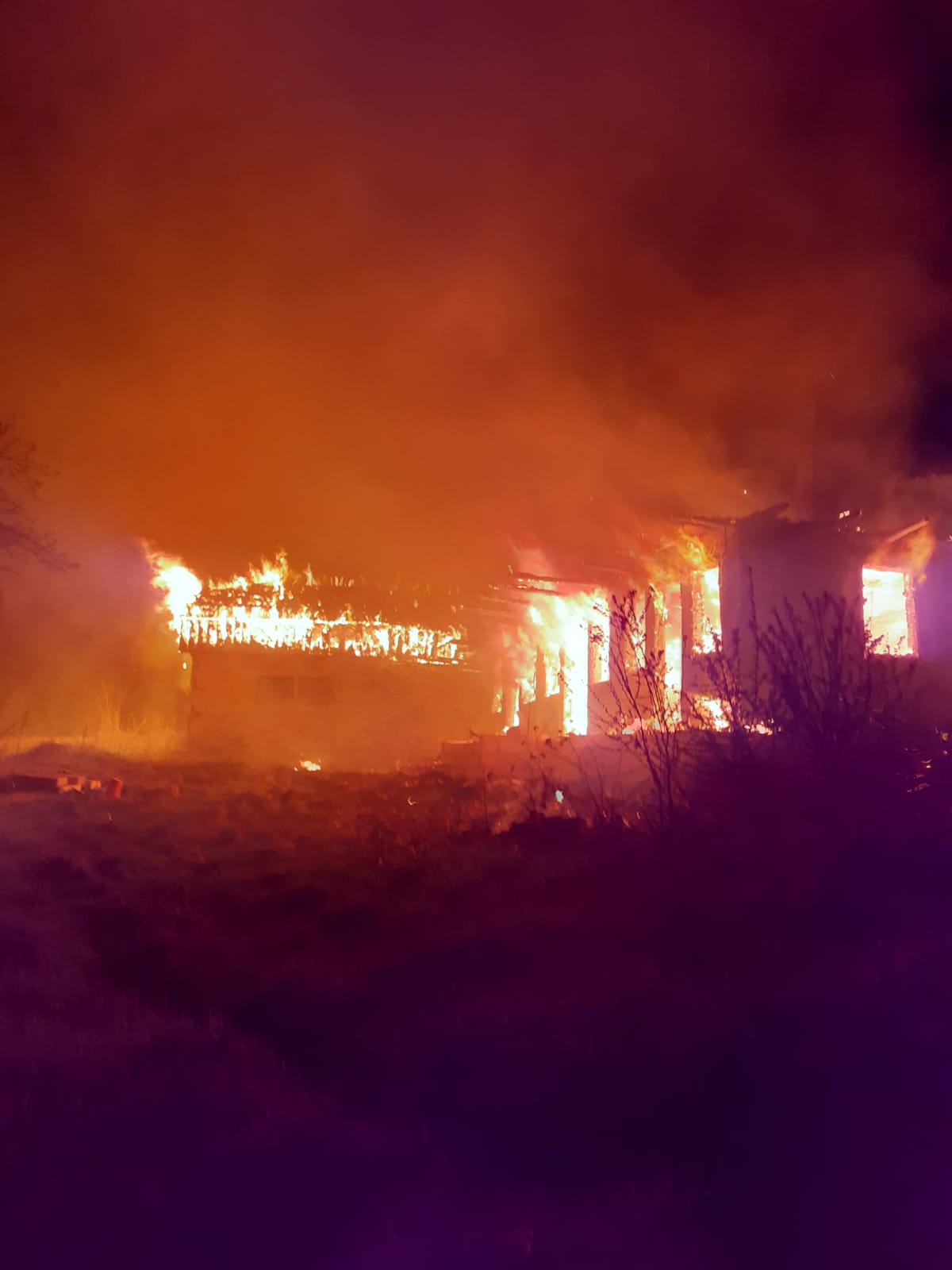 O femeie a ars de vie în propria locuință din Bodești