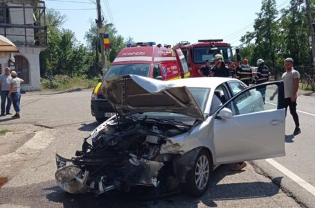 Accident cu 4 persoane implicate în Neamț