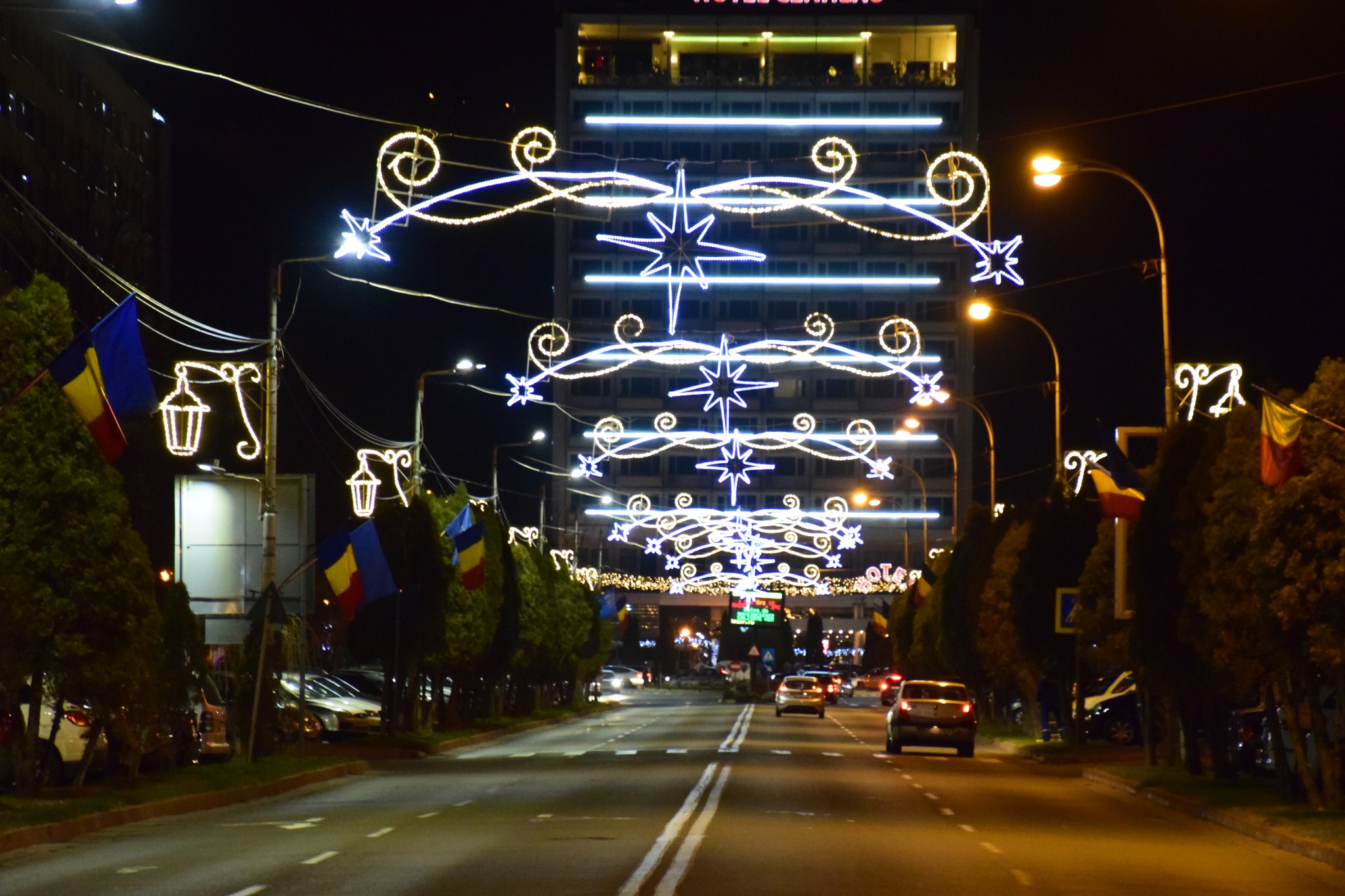 Piatra-Neamţ, iluminat de sărbătorile de iarnă (foto-galerie)