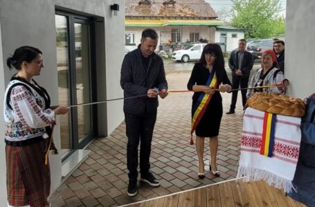 Preşedintele PNL Neamţ, secretarul de stat George Lazăr, a inaugurat o grădiniţă construită cu bani europeni