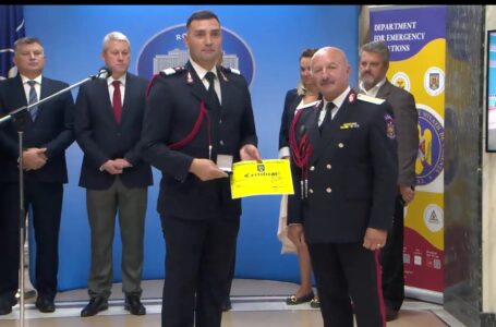 Pompierul de onoare al anului în România este plt. adj. Bogdan Pruncu de la ISU Neamţ