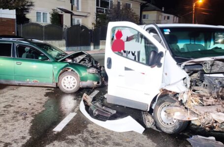 Şase persoane implicate într-un accident rutier în Piatra-Neamţ