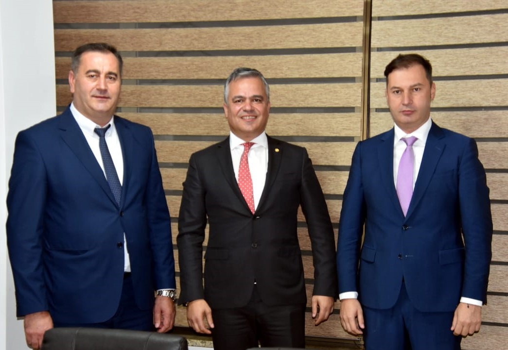 Preşedintele PNL Neamţ, secretarul de stat George Lazăr, anunţă o nouă serie de investiții şi în oraşul Roznov