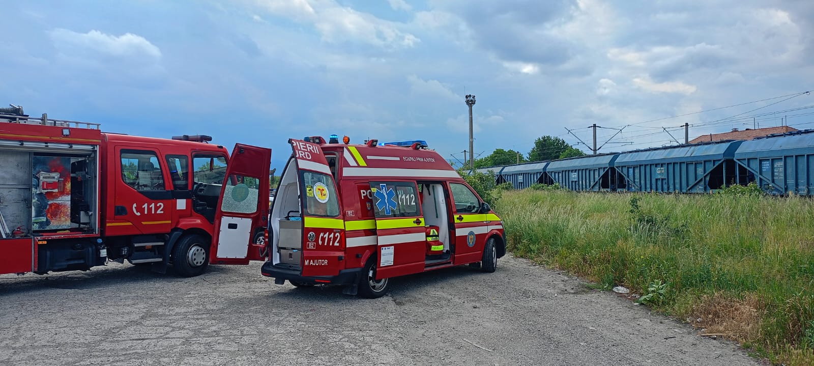 Copil electrocutat după ce s-a urcat pe un tren la Târgu-Neamţ