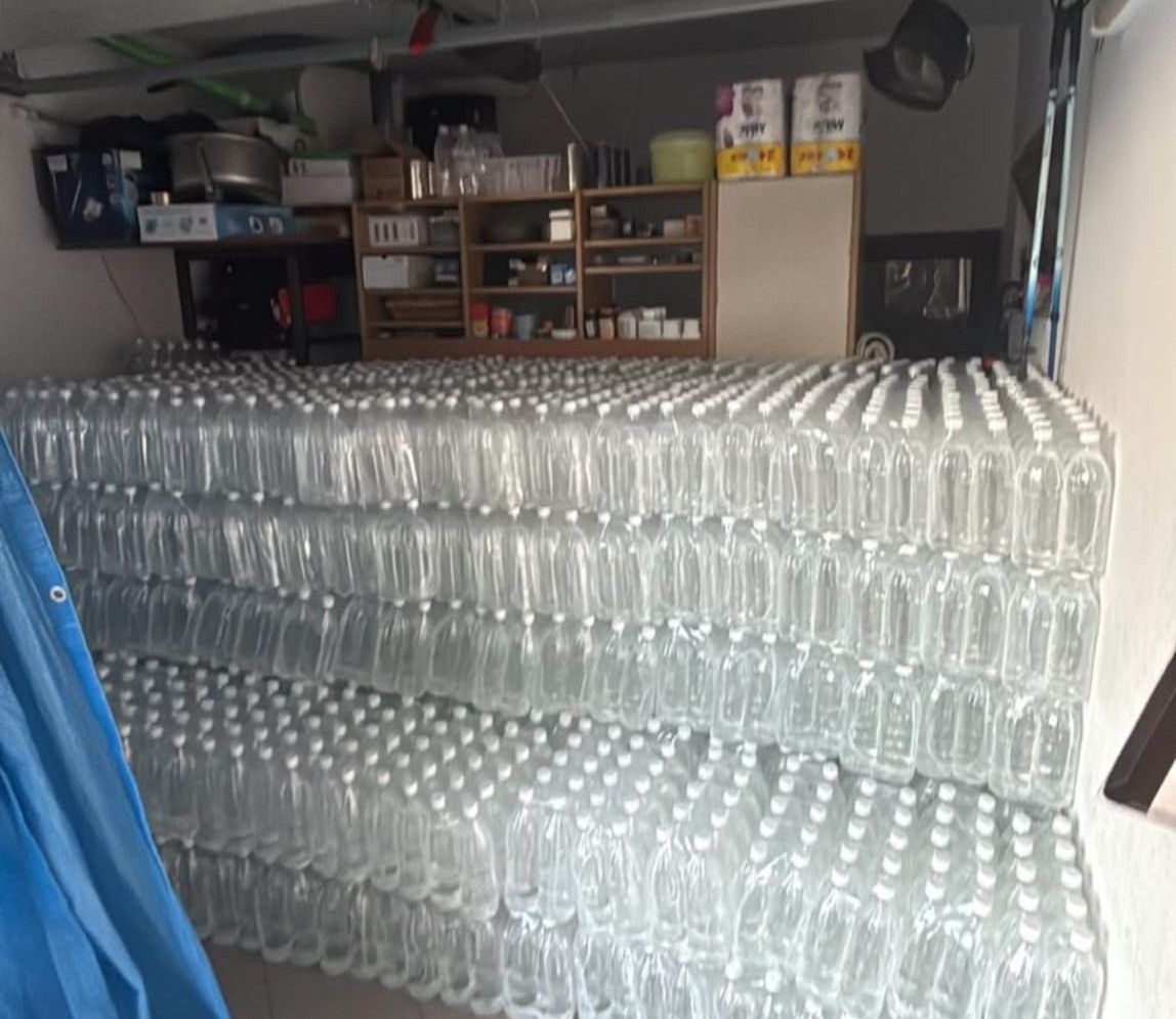 Rețea de contrabandă cu țigări și alcool destructurată de polițiști lângă Târgu-Neamţ