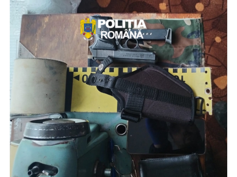 Percheziții de amploare în Târgu-Neamț și Pipirig