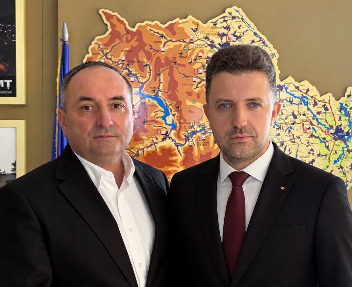 Prima declaraţie a noului prefect Vlad Grigorean şi ce spune preşedintele PSD Neamţ, Daniel-Vasilică Harpa