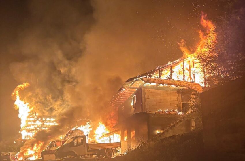 incendiu Mănăstirea Bisericani